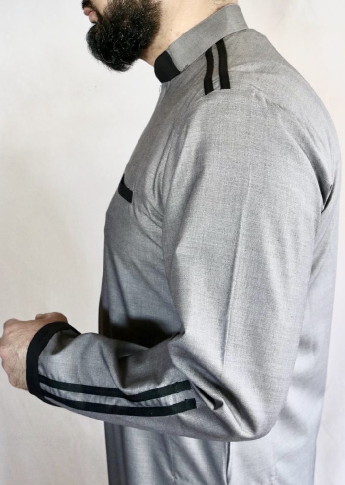Men’s Grey Jubbah / Thobe two stripe - Image 2