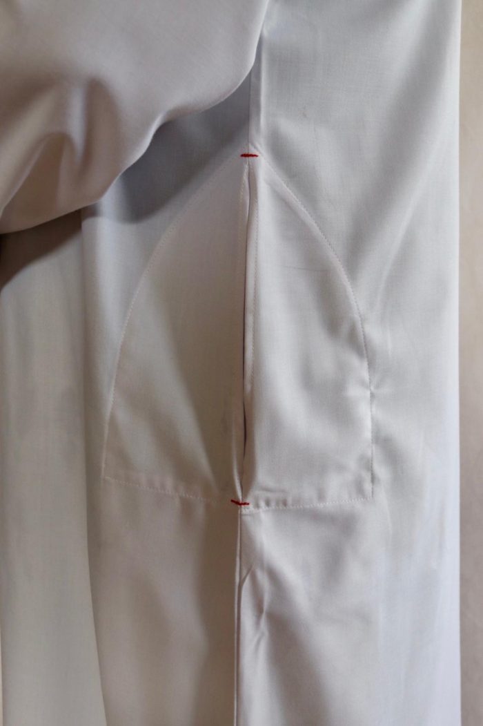 Men’s White Jubba / Thobe GUC - Image 4